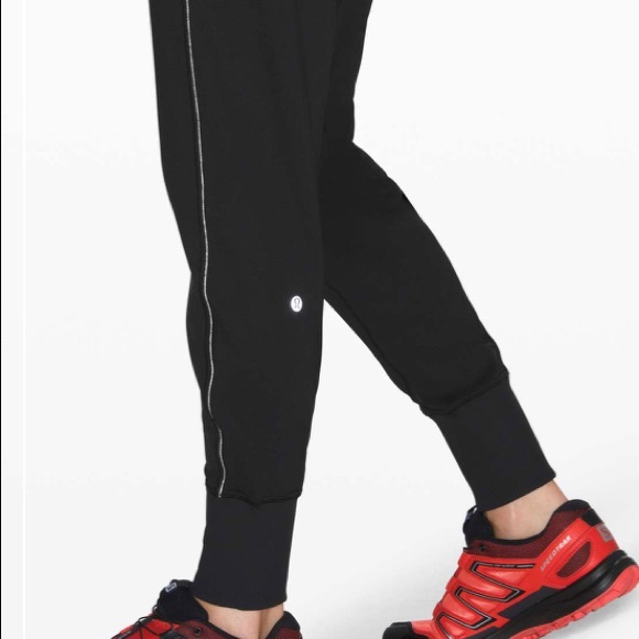 Lululemon Flurry Up High-Rise Jogger - Black - Picture 11 of 11